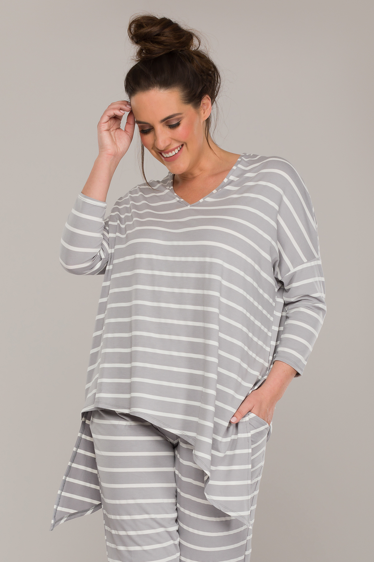 Aneka Double Asymmetric Top White/Grey - The Other Label